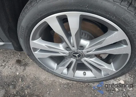 2018 Mercedes-Benz C 300 4Matic из США, поврежденный, VIN WDDWF4KB6JR410237